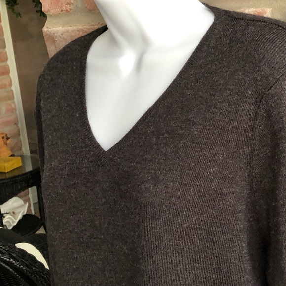 OLD NAVY Collection Dark Gray V-Neck Sweater XL - Picture 3 of 5